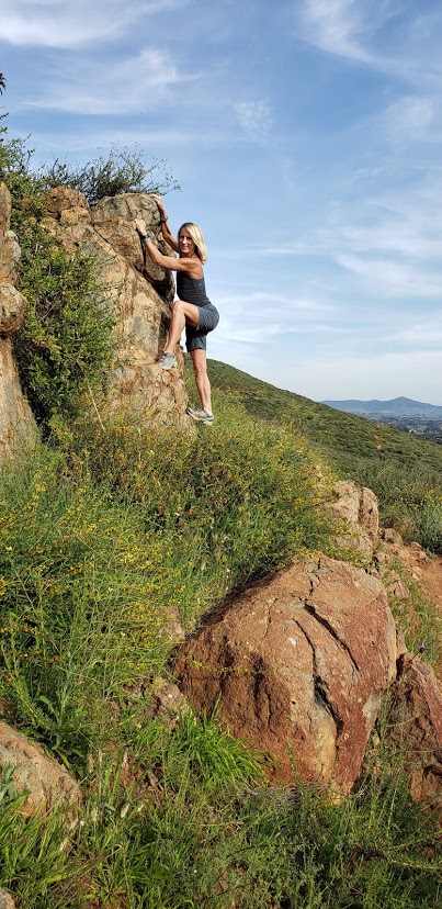 L climbing rock deck mountain
